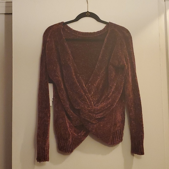 Design Lab Sweater - Picture 3 of 6